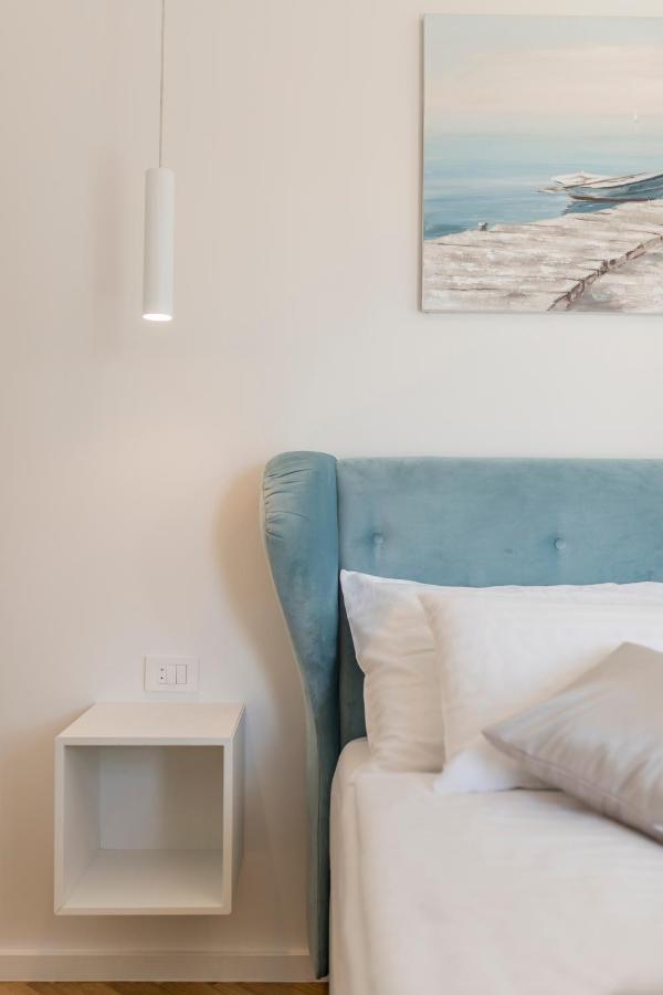 Apartment Shades Of Blue Hvar Town Extérieur photo