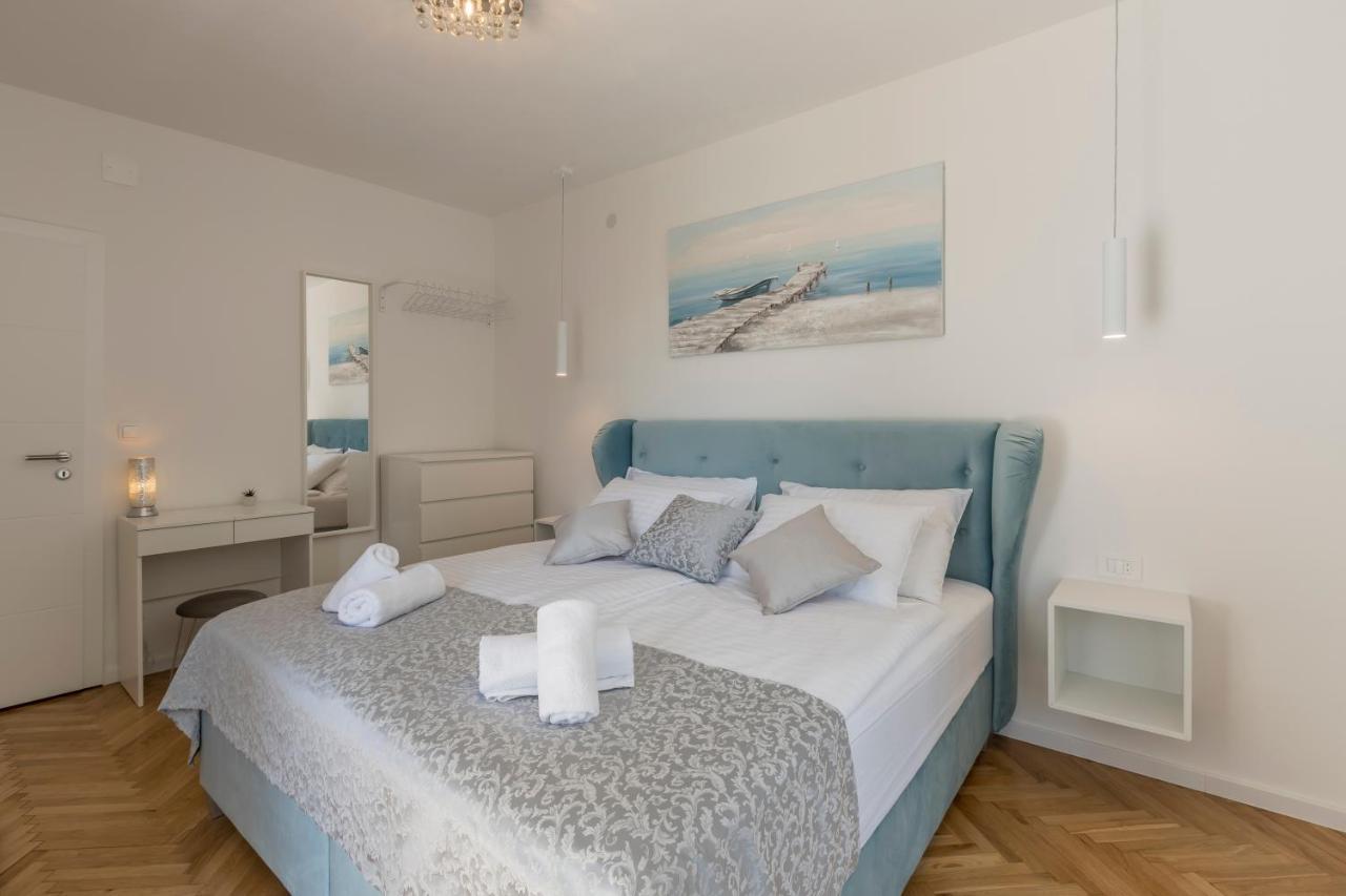Apartment Shades Of Blue Hvar Town Extérieur photo